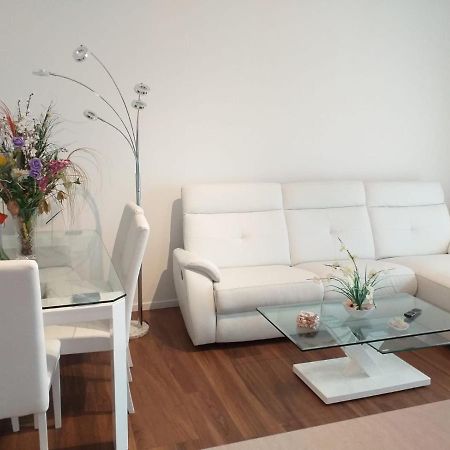 Sesto Calende Centro Appartement Buitenkant foto