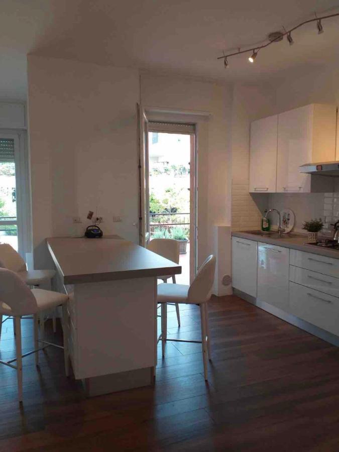 Sesto Calende Centro Appartement Buitenkant foto